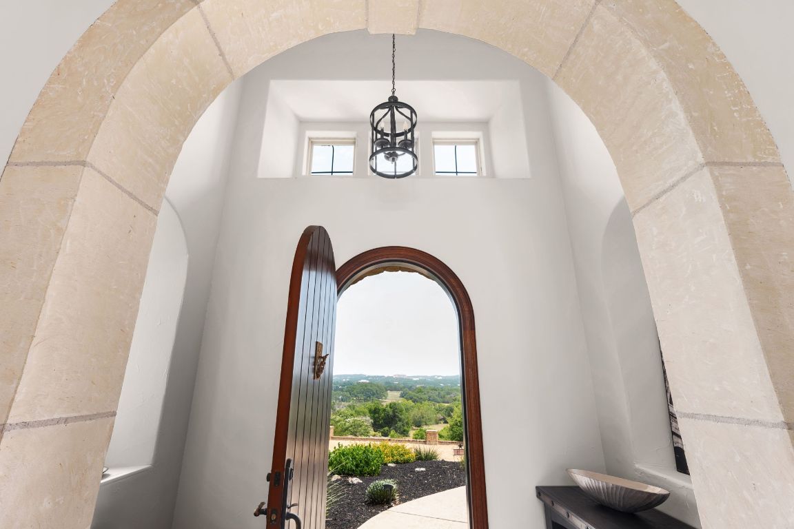 1013 Drifting Wind Run , Dripping Springs, TX, 78620 | 5776974 | Realty Texas LLC