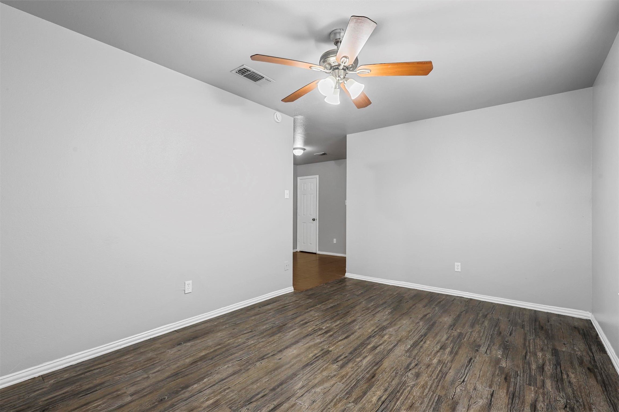 4966 Willie Street , Fort Worth, TX, 76105 | 20952281 | Realty Texas LLC