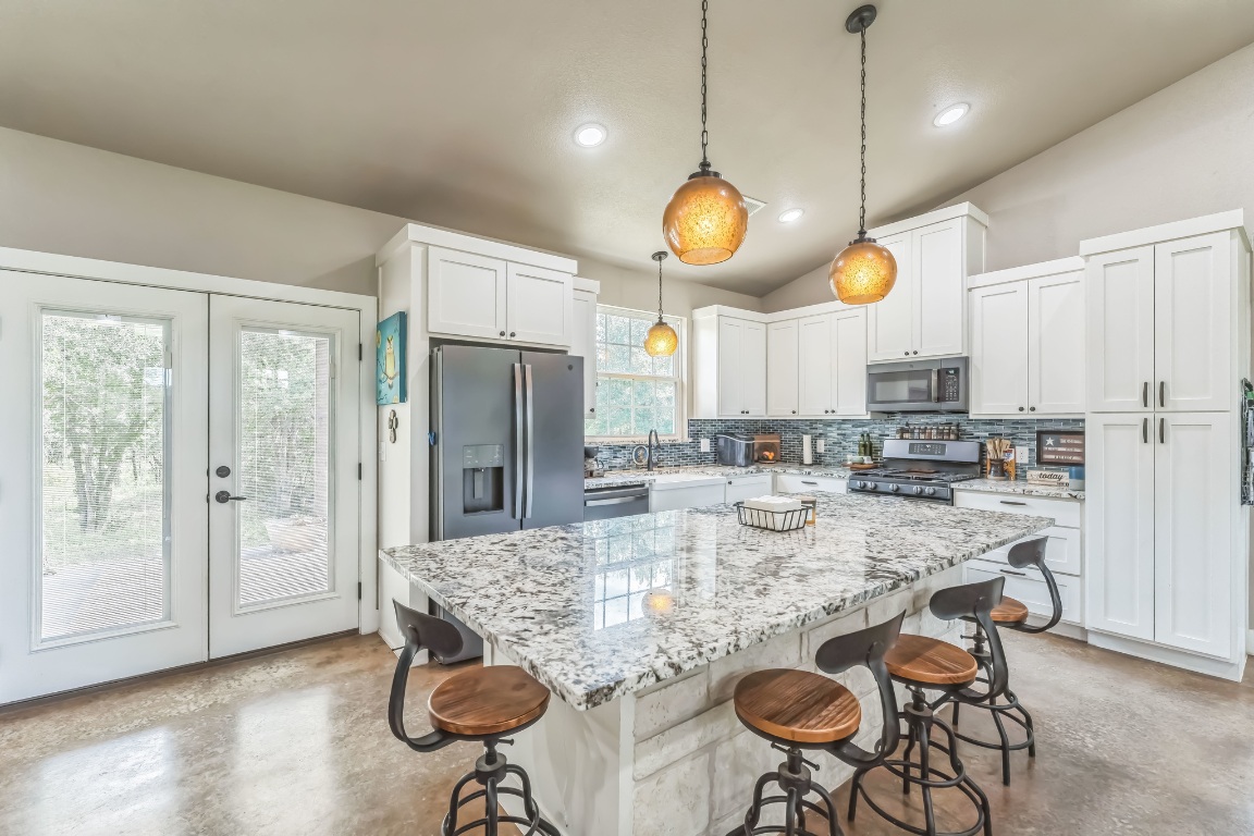 2720 County Road 466 , Elgin, TX, 78621 | 7694795 | Realty Texas LLC