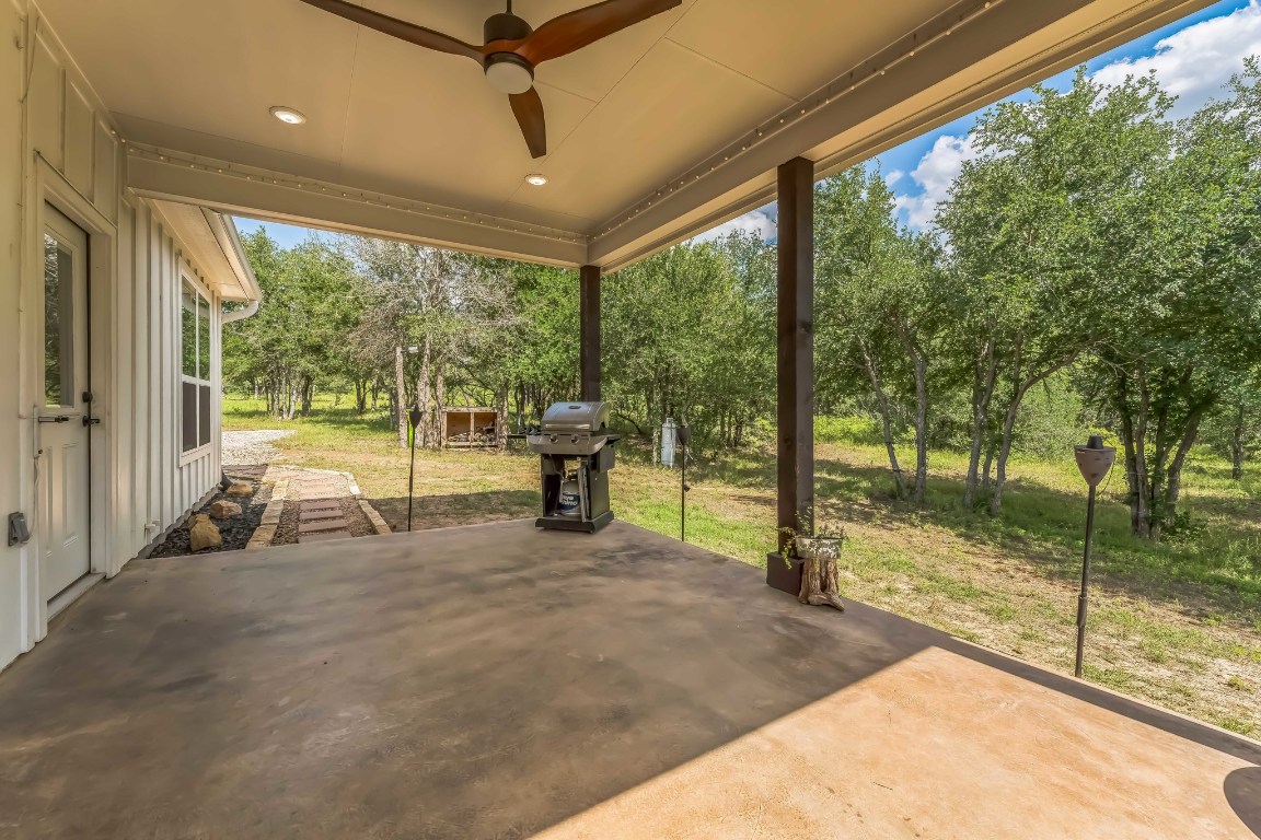 2720 County Road 466 , Elgin, TX, 78621 | 7694795 | Realty Texas LLC