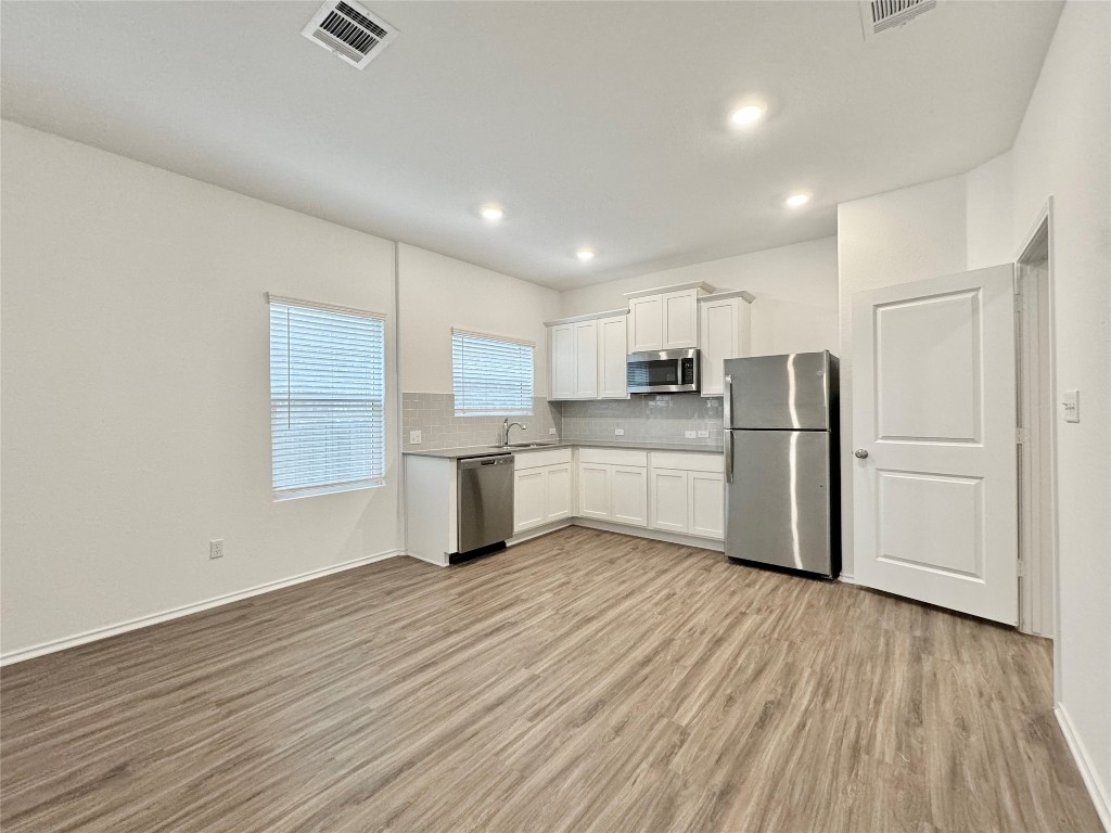 1713 Devine Lake Bend , Leander, TX, 78641 | 4944267 | Realty Texas LLC