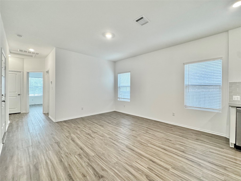 1713 Devine Lake Bend , Leander, TX, 78641 | 4944267 | Realty Texas LLC