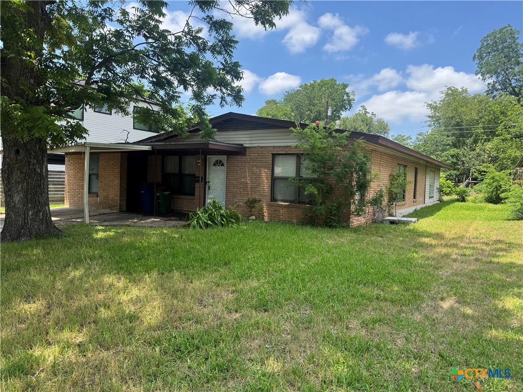 For Sale: 200 W Odell Street Blog Image Banner