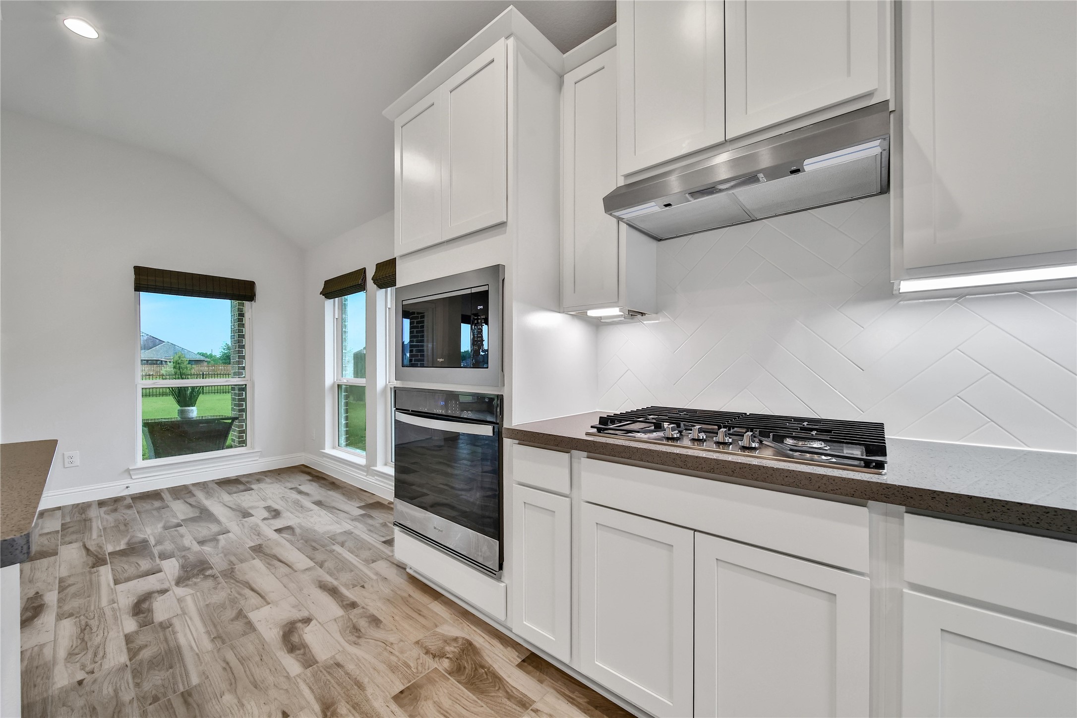 12002 Champions Forest Drive , Mont Belvieu, TX, 77535 | 79151115 | Realty Texas LLC