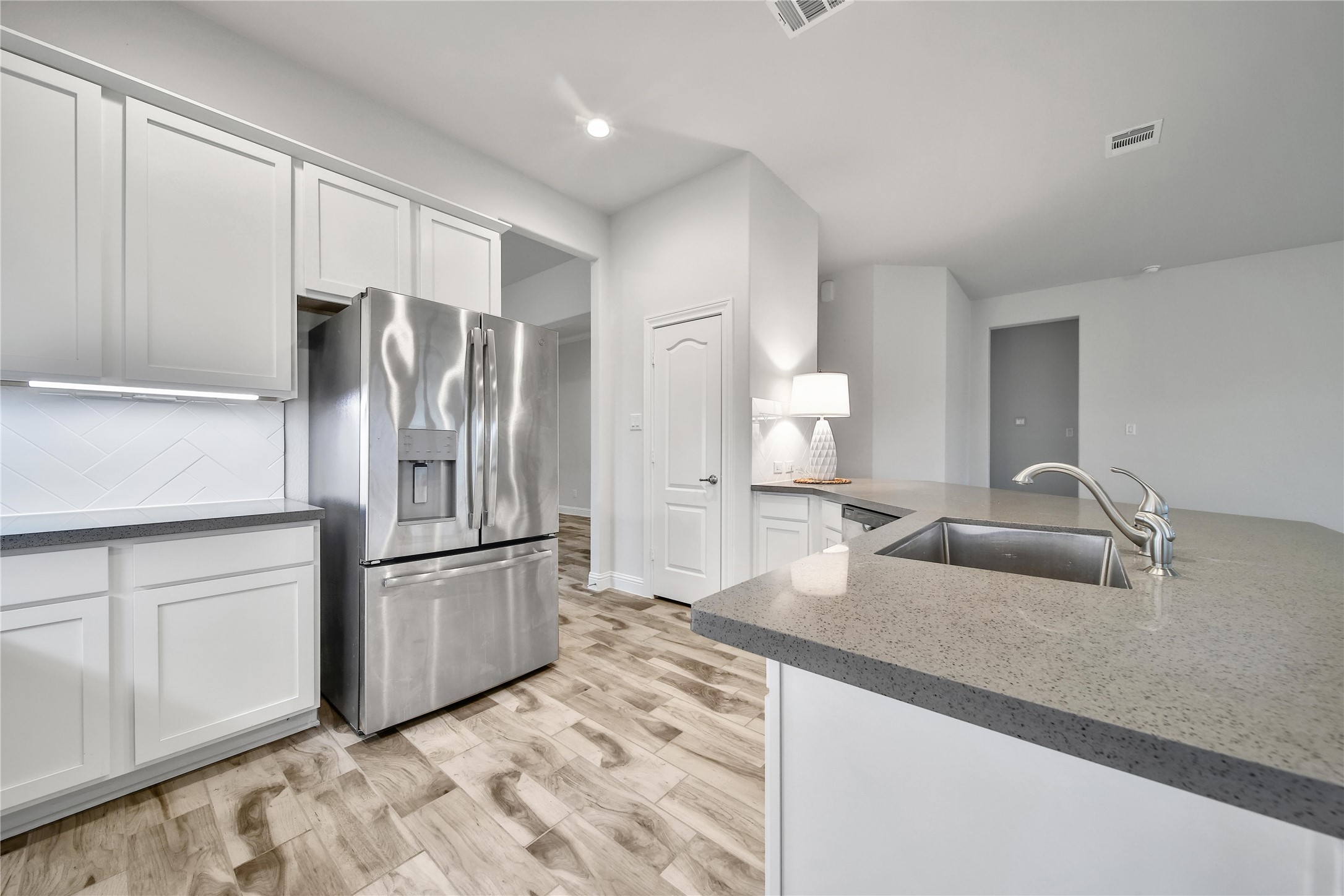 12002 Champions Forest Drive , Mont Belvieu, TX, 77535 | 79151115 | Realty Texas LLC