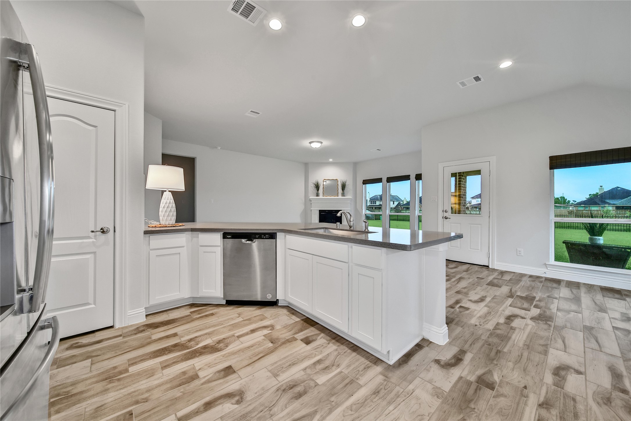12002 Champions Forest Drive , Mont Belvieu, TX, 77535 | 79151115 | Realty Texas LLC