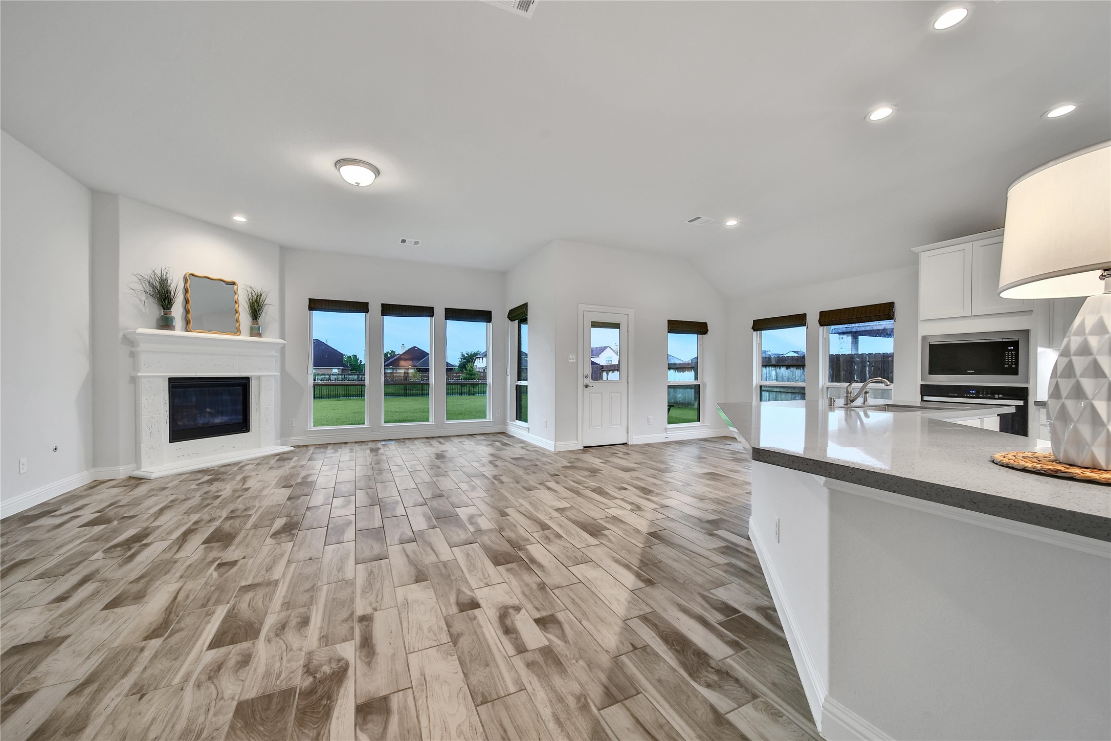 12002 Champions Forest Drive , Mont Belvieu, TX, 77535 | 79151115 | Realty Texas LLC