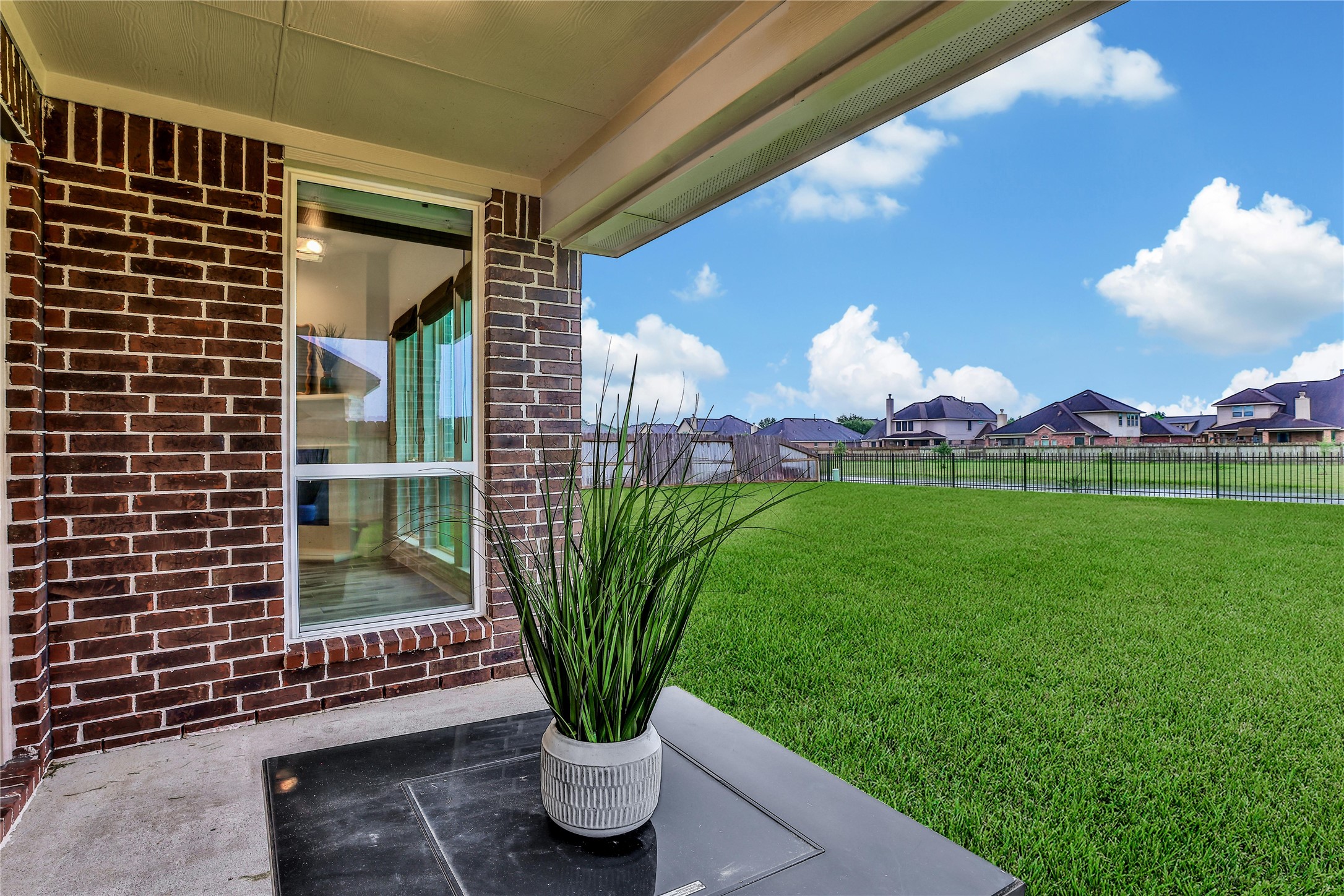 12002 Champions Forest Drive , Mont Belvieu, TX, 77535 | 79151115 | Realty Texas LLC