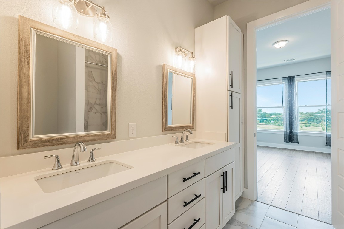 4507 E Martin Luther King Jr Boulevard 122 , Austin, TX, 78721 | 5010992 | Realty Texas LLC
