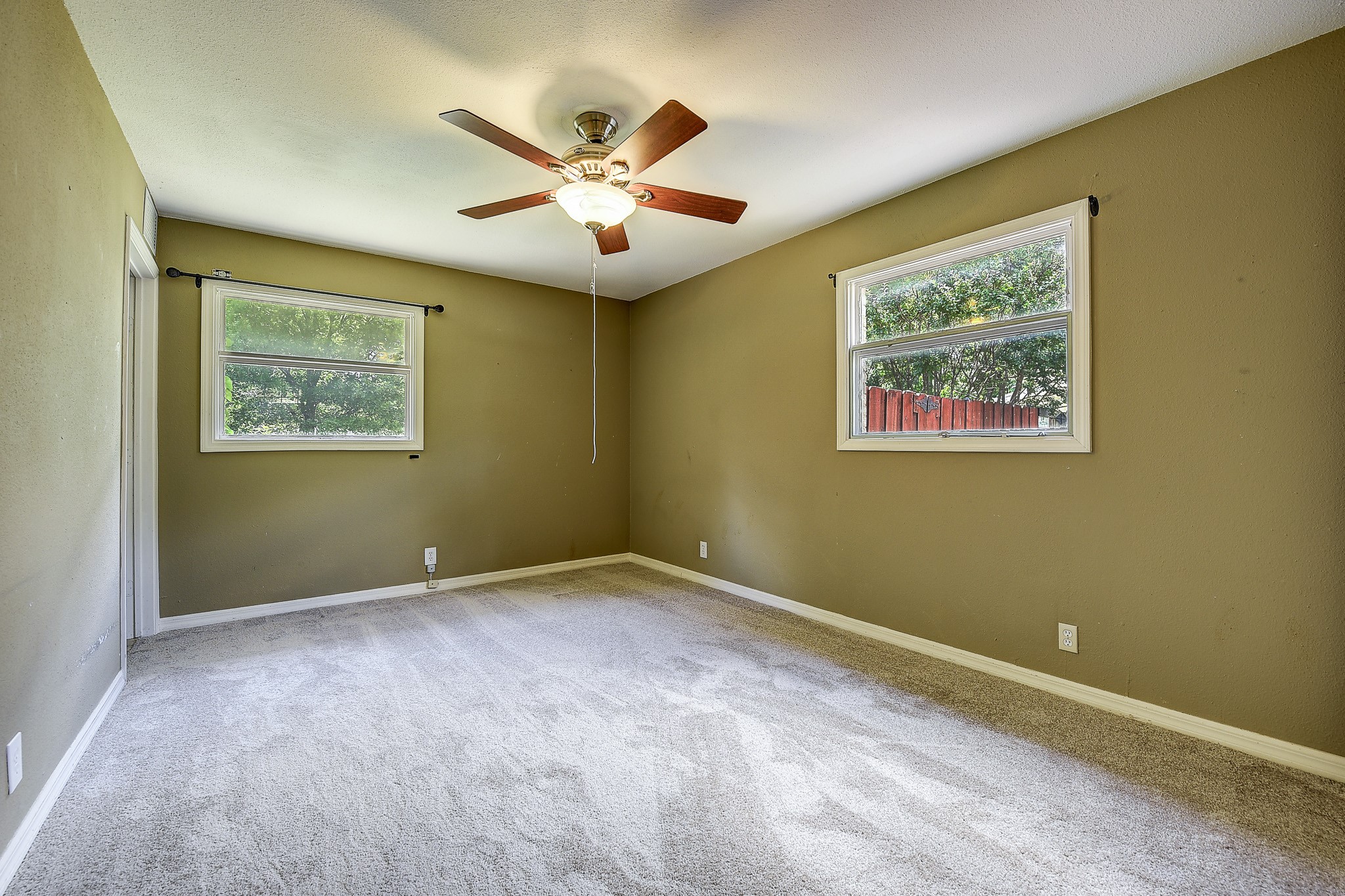 13350 Castleton Drive , Farmers Branch, TX, 75234 | 20953588 | Realty Texas LLC