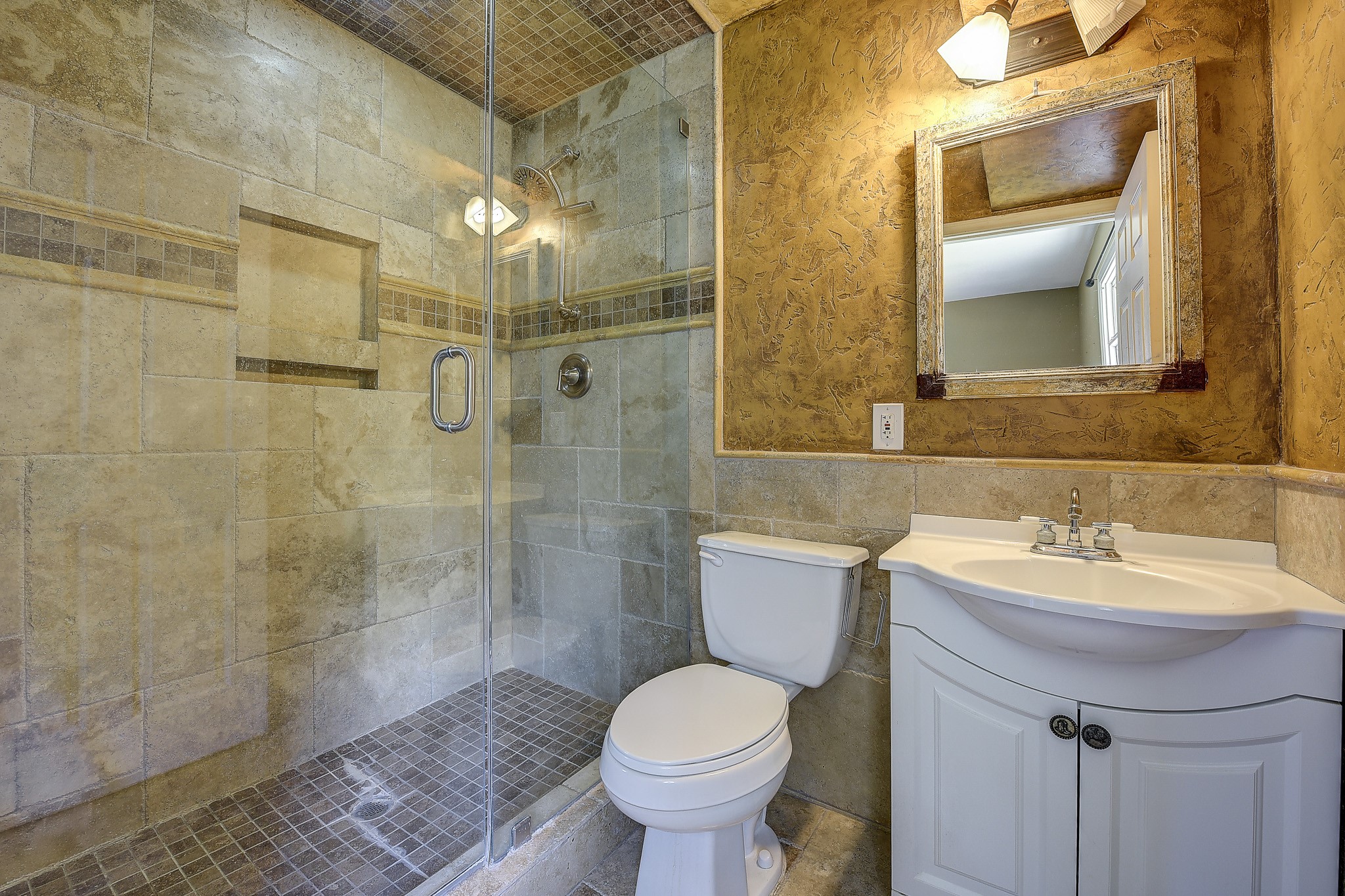 13350 Castleton Drive , Farmers Branch, TX, 75234 | 20953588 | Realty Texas LLC