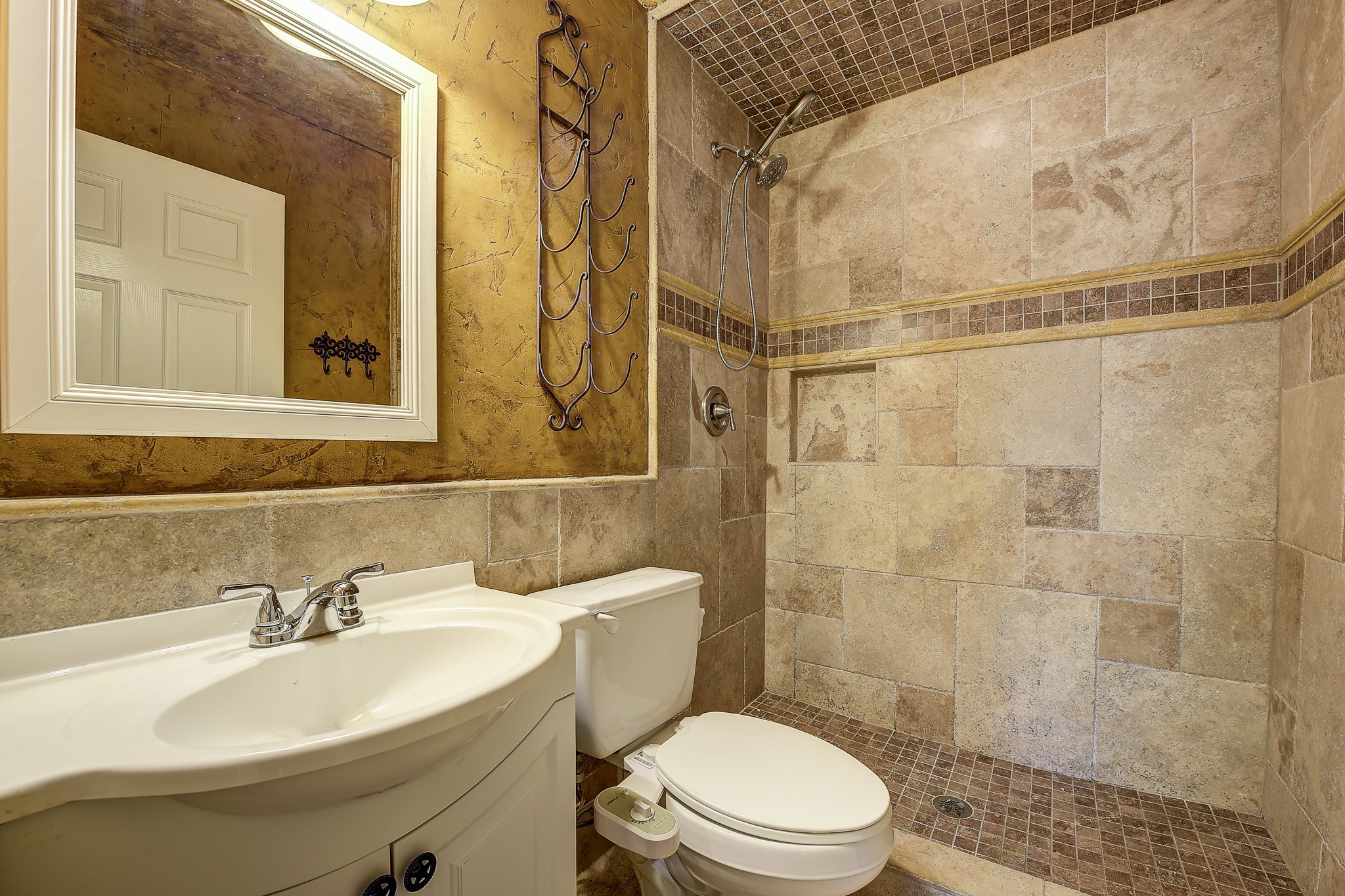 13350 Castleton Drive , Farmers Branch, TX, 75234 | 20953588 | Realty Texas LLC
