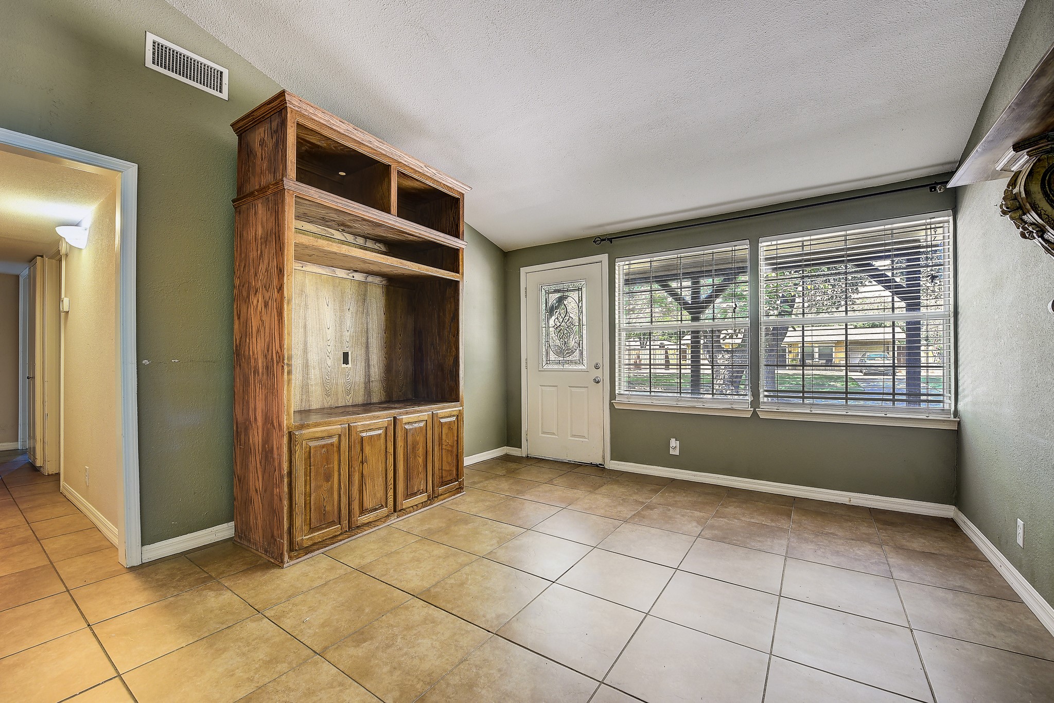 13350 Castleton Drive , Farmers Branch, TX, 75234 | 20953588 | Realty Texas LLC