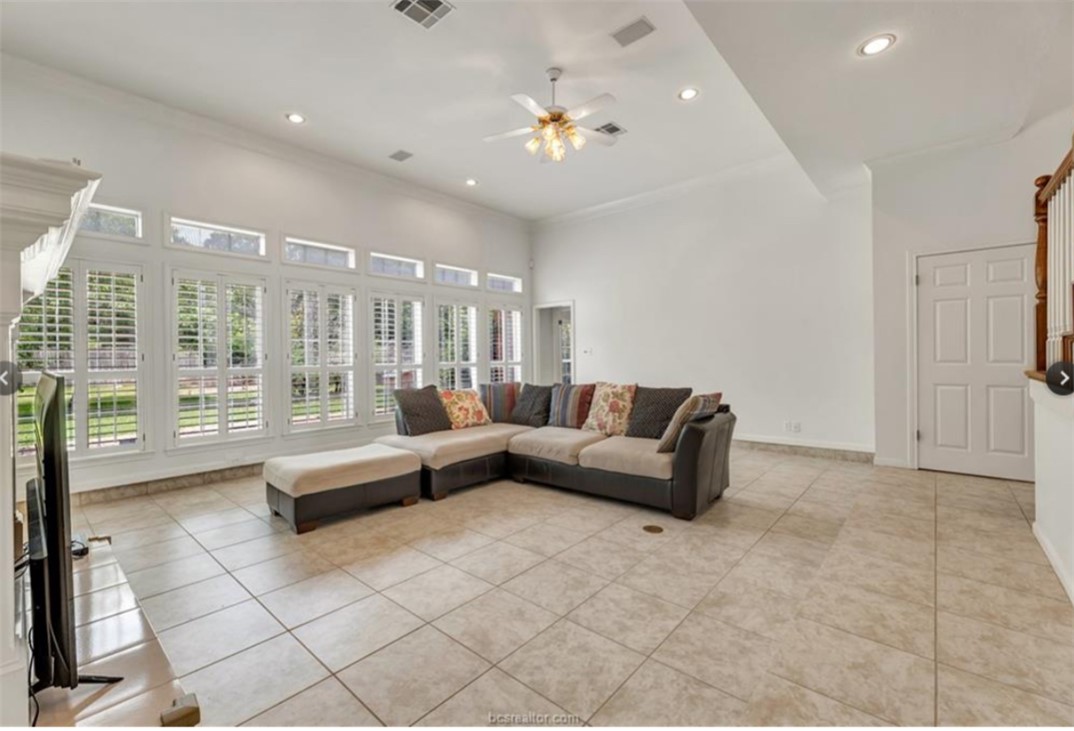 4601 Valley Brook Circle , College Station, TX, 77845 | 25006416 | Realty Texas LLC