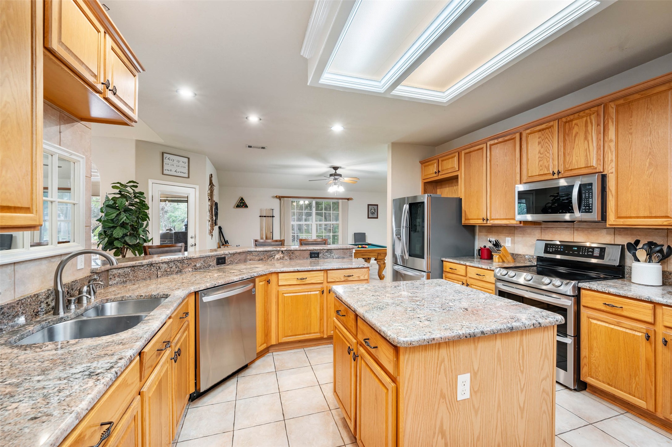 161 N Stallion Estates Drive , Spring Branch, TX, 78070 | 23612474 | Realty Texas LLC