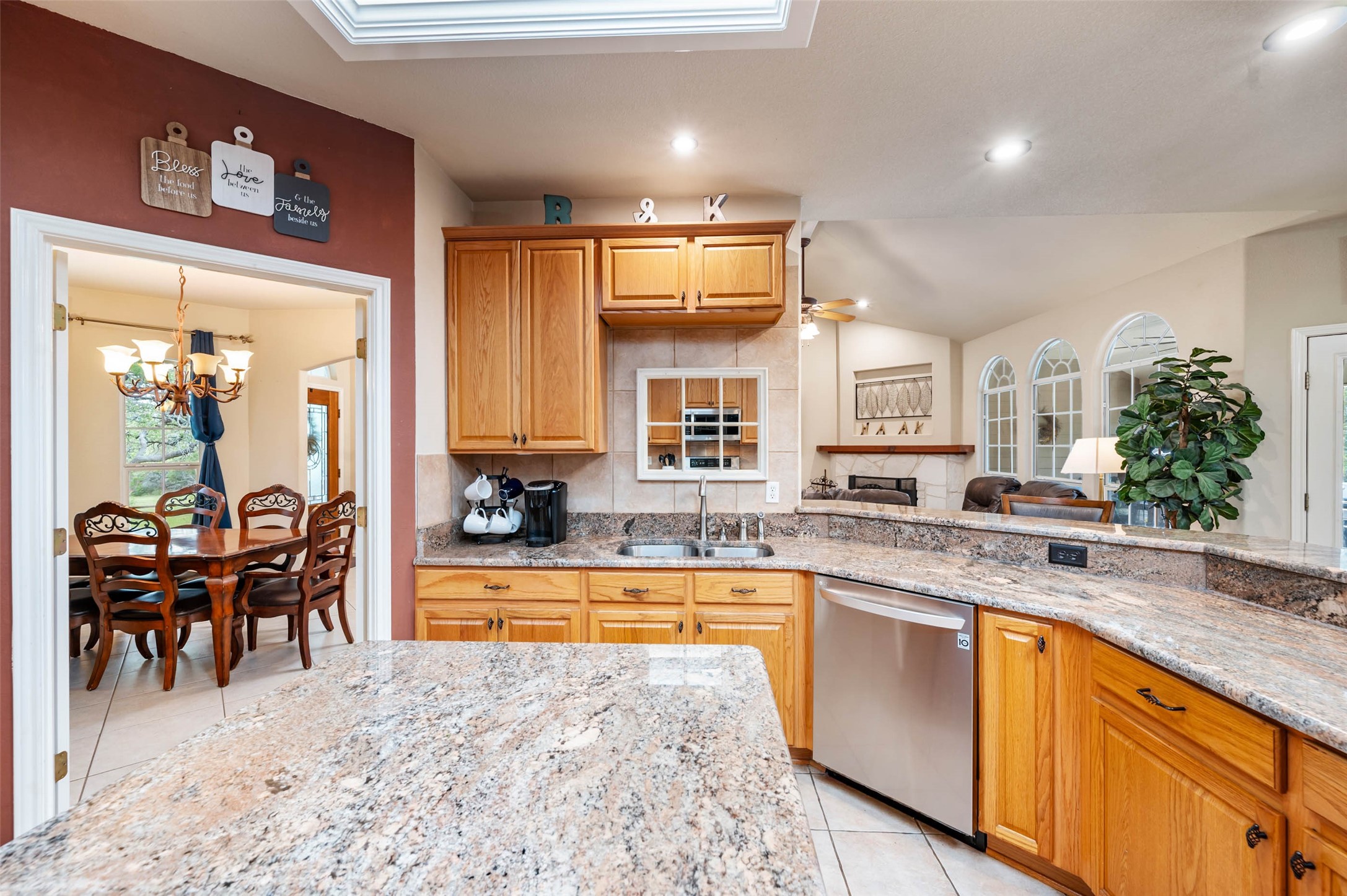 161 N Stallion Estates Drive , Spring Branch, TX, 78070 | 23612474 | Realty Texas LLC