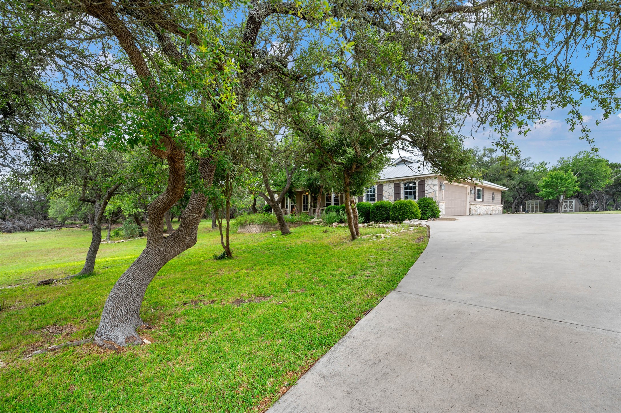 161 N Stallion Estates Drive , Spring Branch, TX, 78070 | 23612474 | Realty Texas LLC