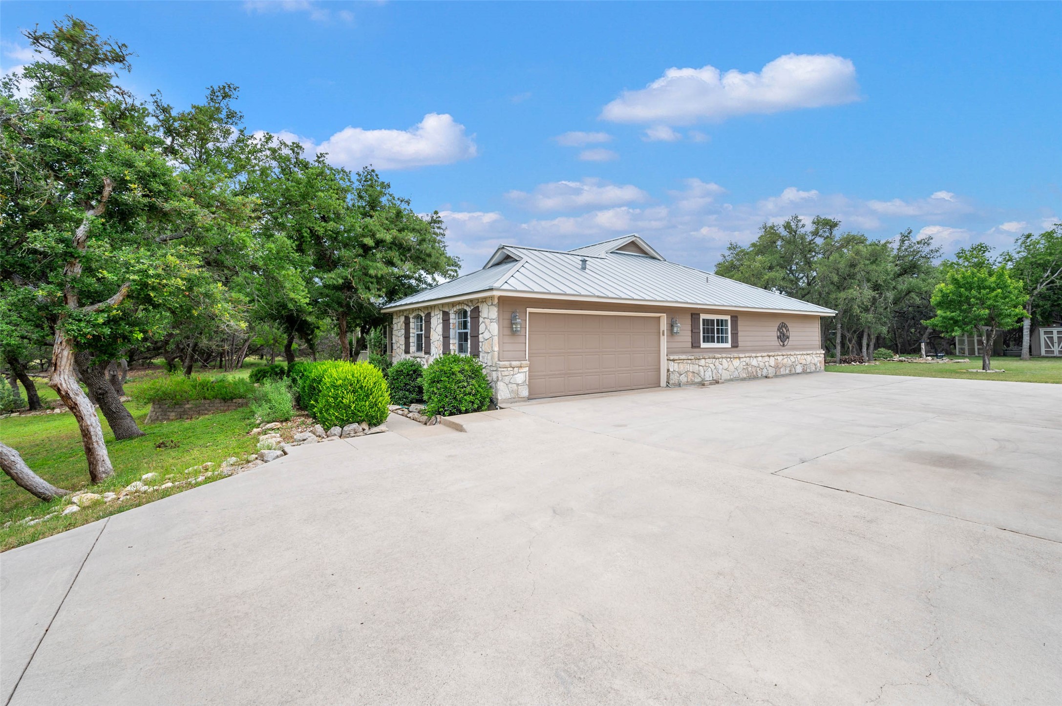 161 N Stallion Estates Drive , Spring Branch, TX, 78070 | 23612474 | Realty Texas LLC
