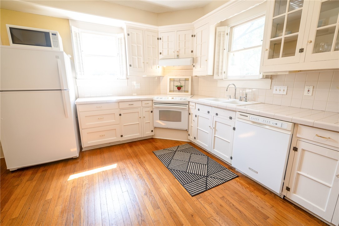 1107 N Adams Street, Beeville, TX, 78102 | 459905 | Realty Texas LLC