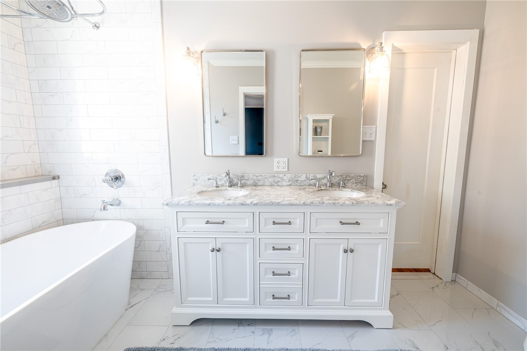 1107 N Adams Street, Beeville, TX, 78102 | 459905 | Realty Texas LLC