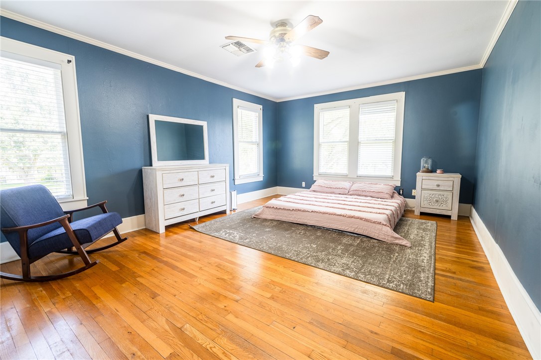 1107 N Adams Street, Beeville, TX, 78102 | 459905 | Realty Texas LLC