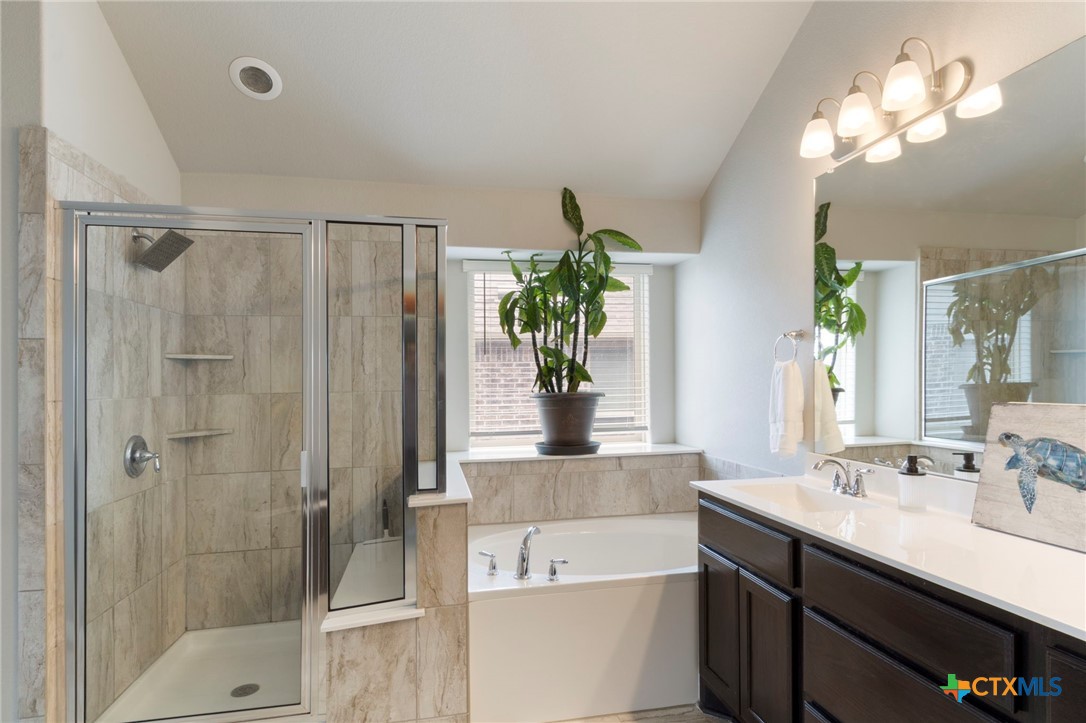 521 Kirkhill Street , Hutto, TX, 78634 | 581290 | Realty Texas LLC