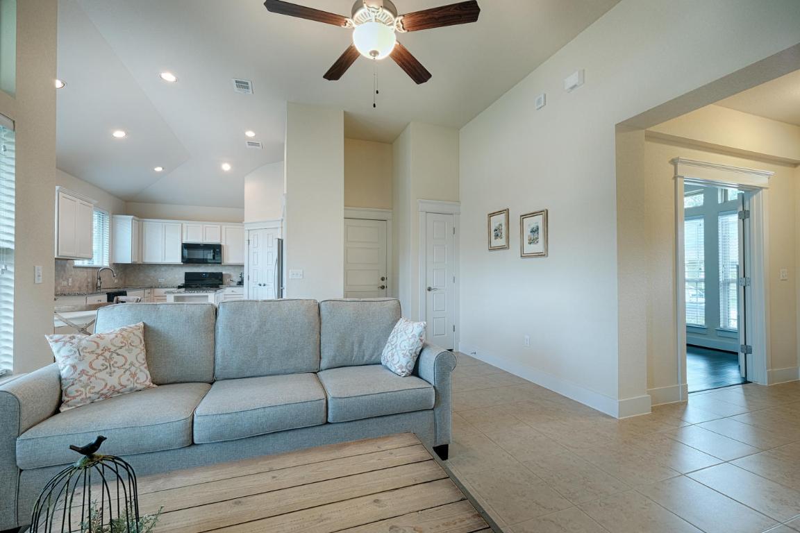 10502 Larue Pass , Austin, TX, 78717 | 9813788 | Realty Texas LLC