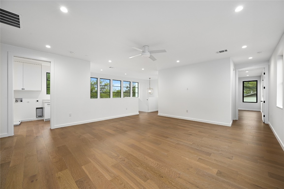 2635 Barton Hills Drive , Austin, TX, 78704 | 6570297 | Realty Texas LLC