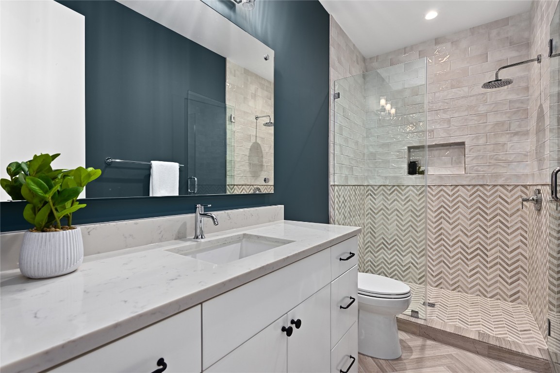 2635 Barton Hills Drive , Austin, TX, 78704 | 6570297 | Realty Texas LLC