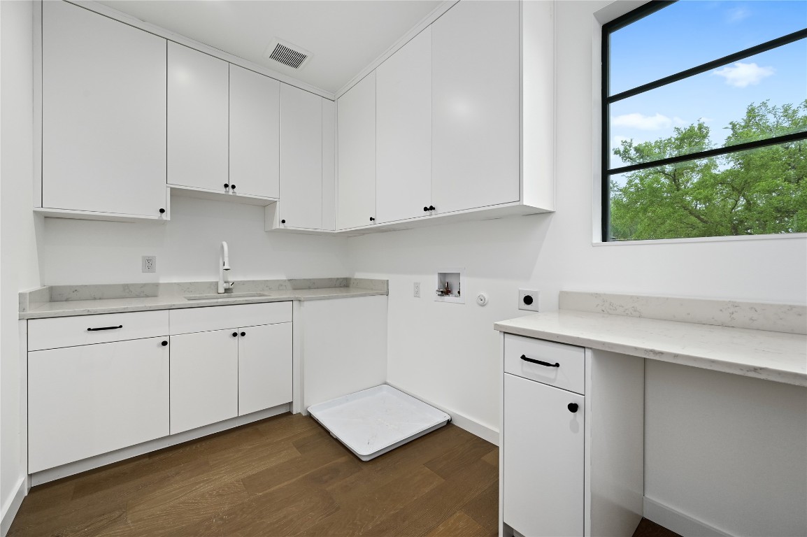 2635 Barton Hills Drive , Austin, TX, 78704 | 6570297 | Realty Texas LLC