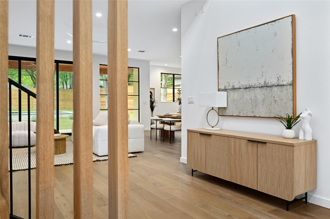 2635 Barton Hills Drive , Austin, TX, 78704 | 6570297 | Realty Texas LLC