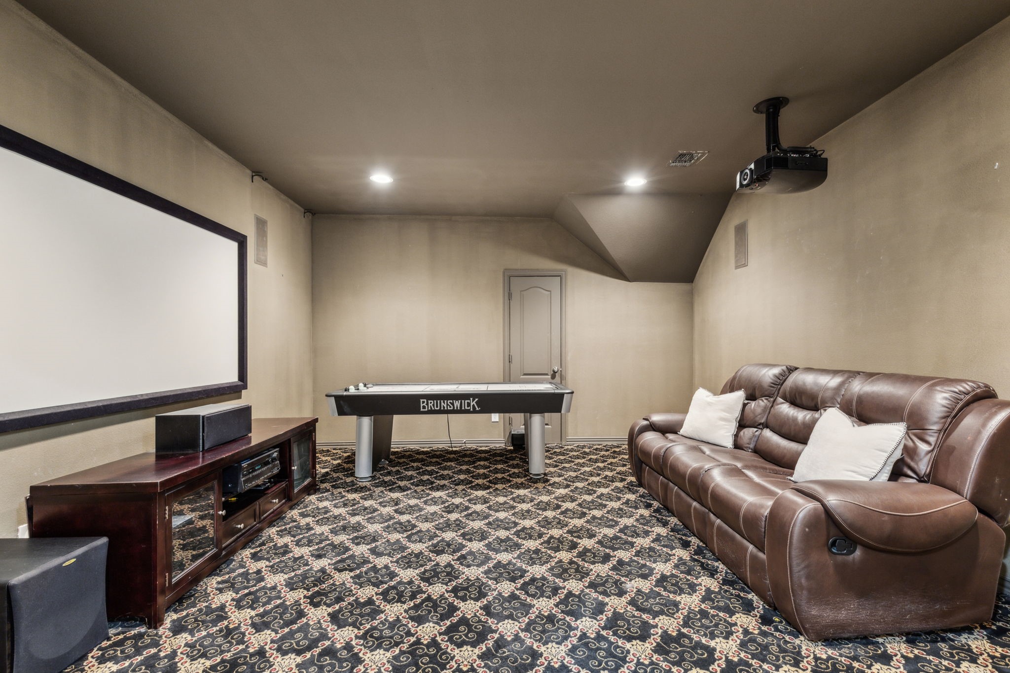 2605 Queen Elizabeth Boulevard , Lewisville, TX, 75056 | 20944212 | Realty Texas LLC