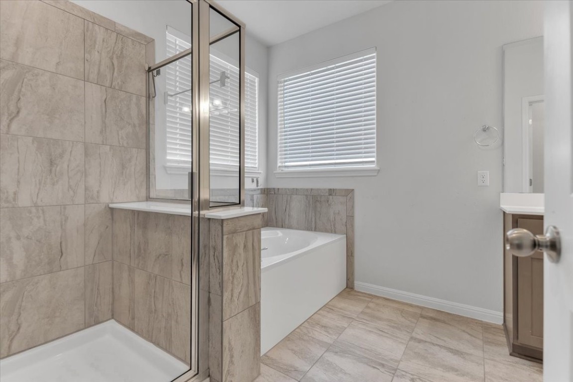 308 Castlefields Street , Hutto, TX, 78634 | 2833970 | Realty Texas LLC