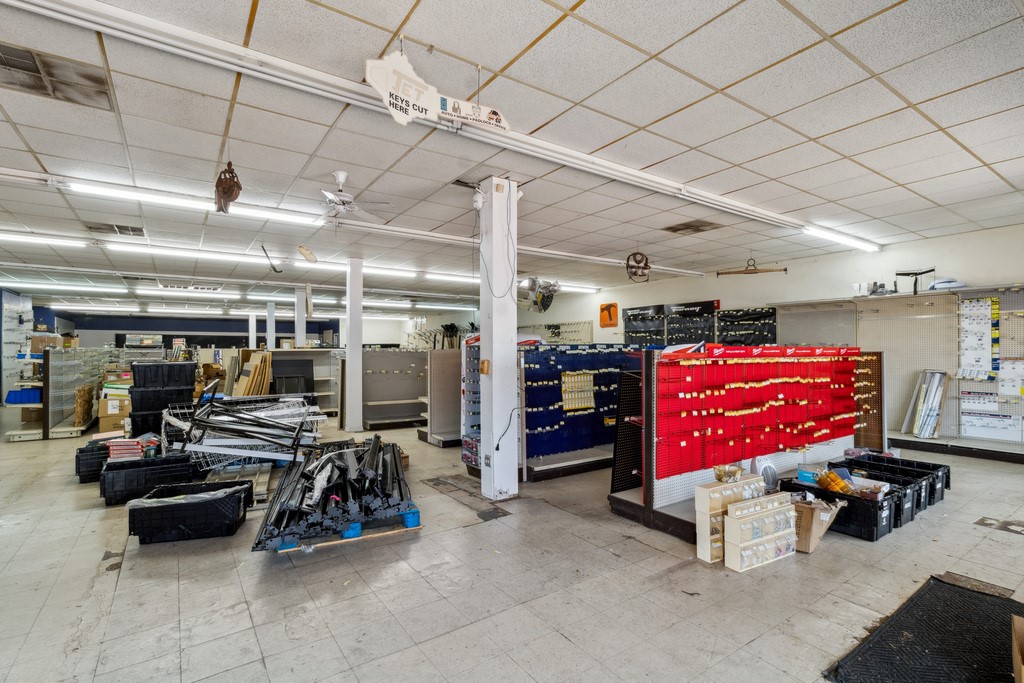 216 N Commerce Street , Corsicana, TX, 75110 | 20951902 | Realty Texas LLC