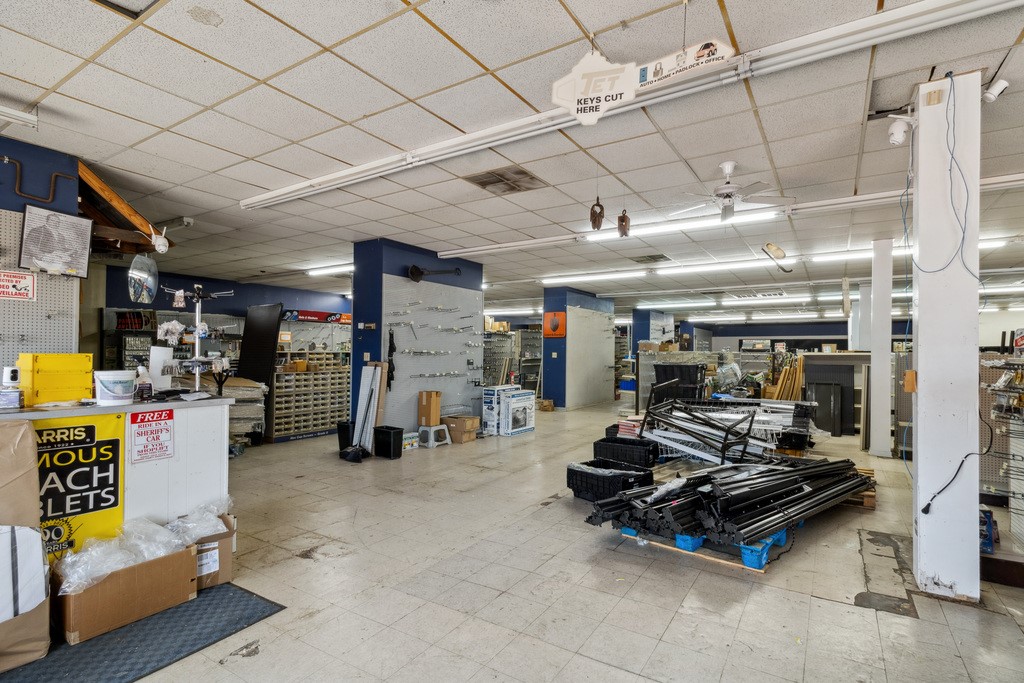 216 N Commerce Street , Corsicana, TX, 75110 | 20951902 | Realty Texas LLC