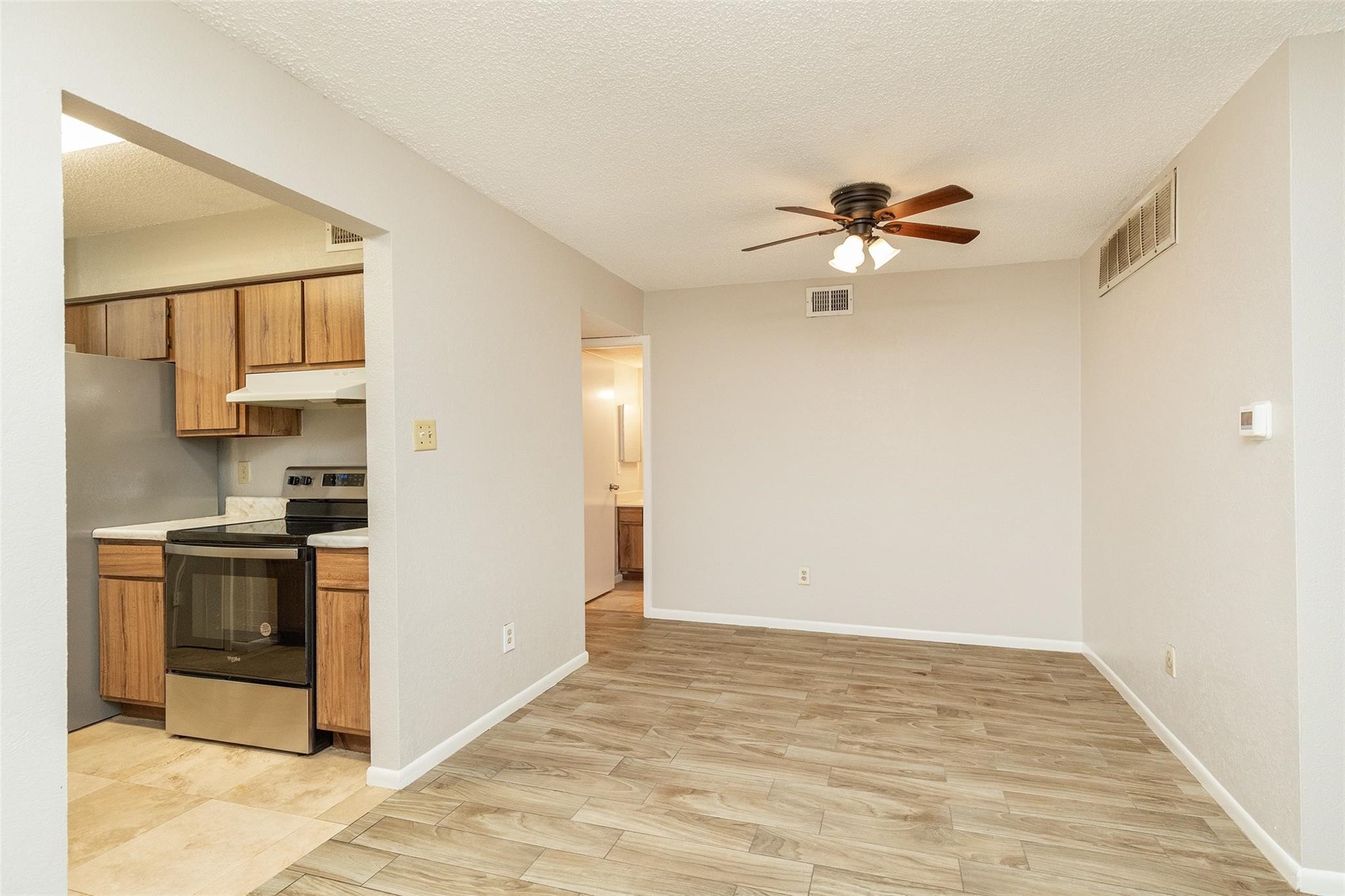 2800 Jeanetta Street 2805 , Houston, TX, 77063 | 92720647 | Realty Texas LLC