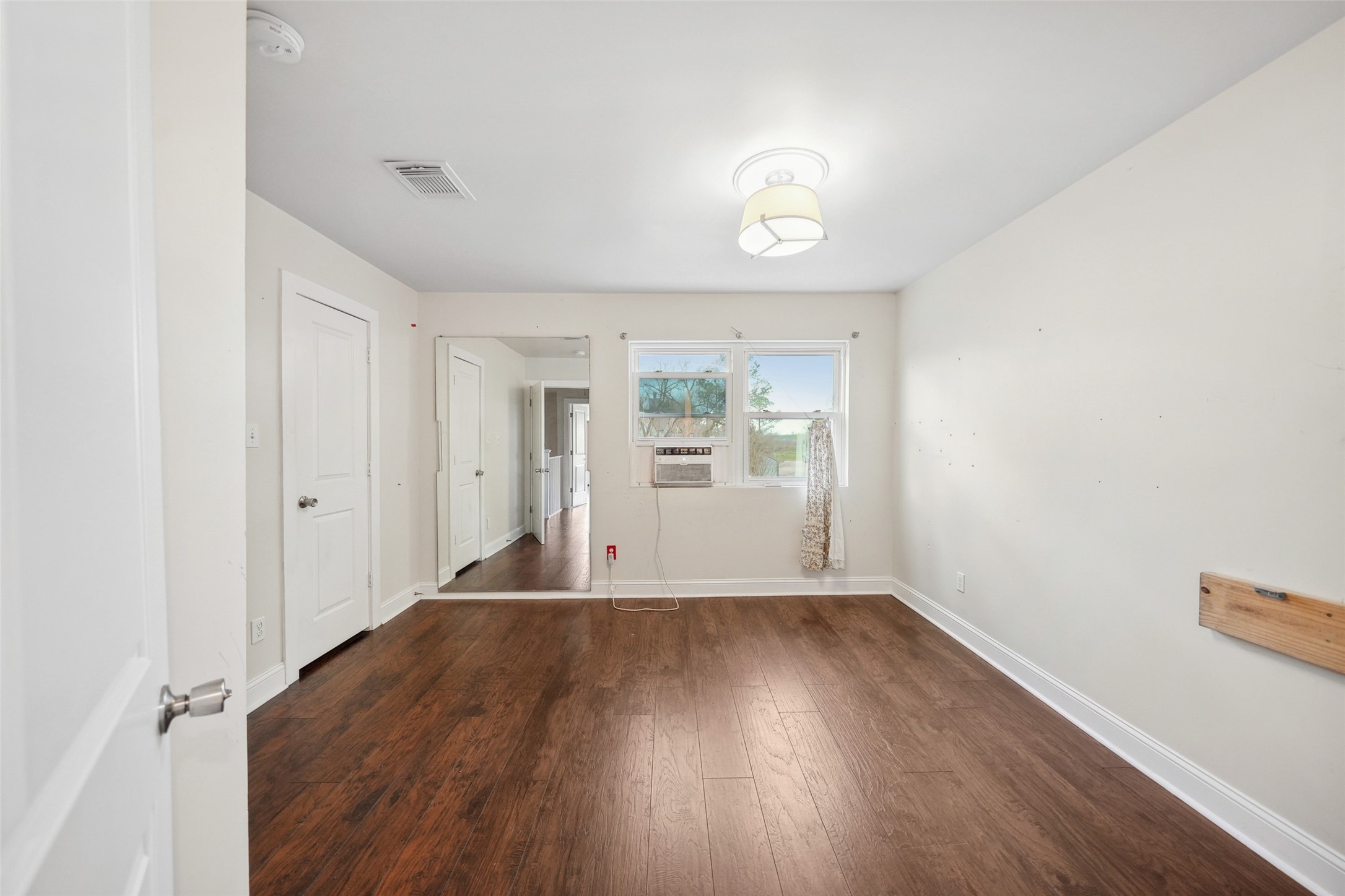 716 Worthshire Drive , Houston, TX, 77008 | 69076091 | Realty Texas LLC