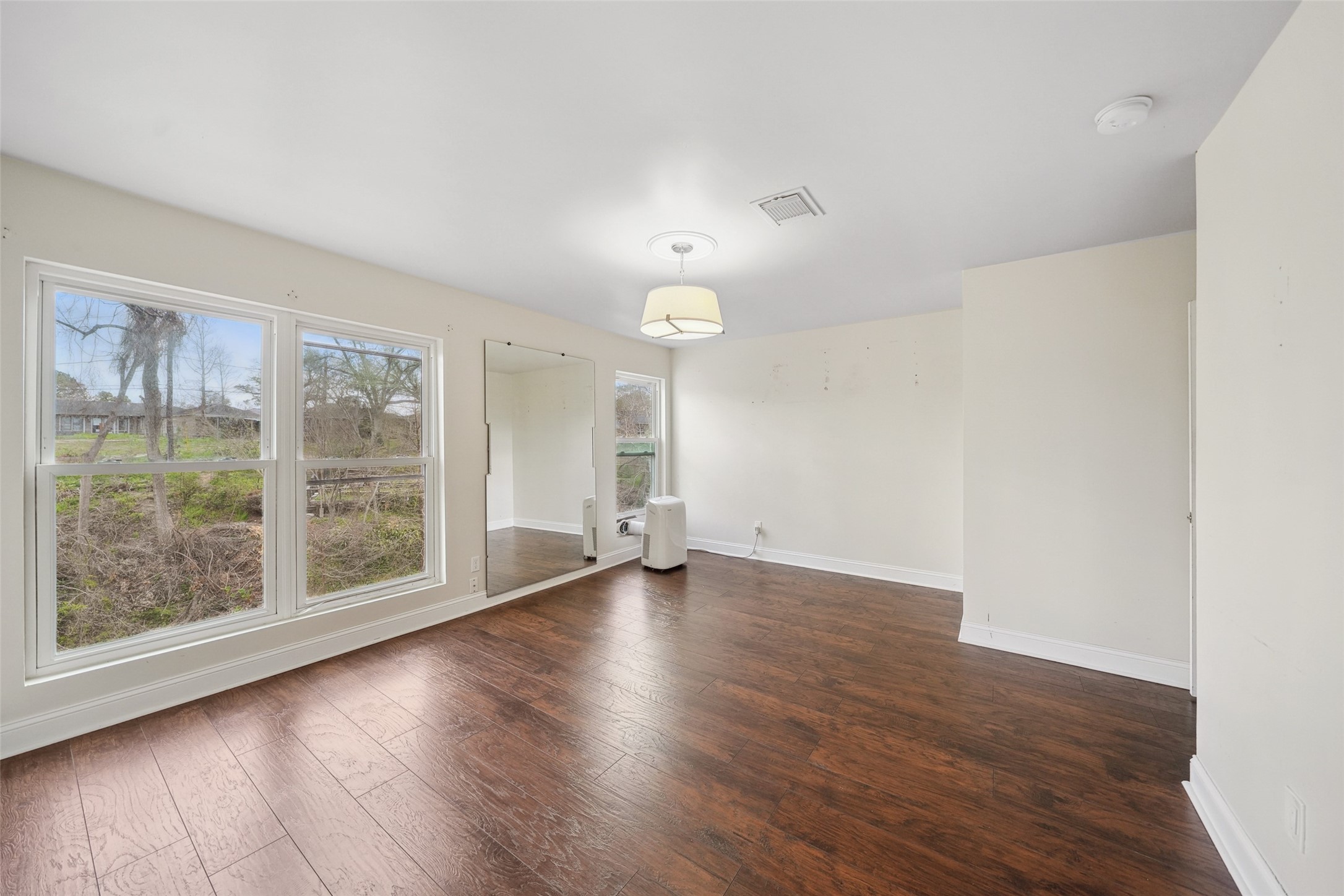 716 Worthshire Drive , Houston, TX, 77008 | 69076091 | Realty Texas LLC
