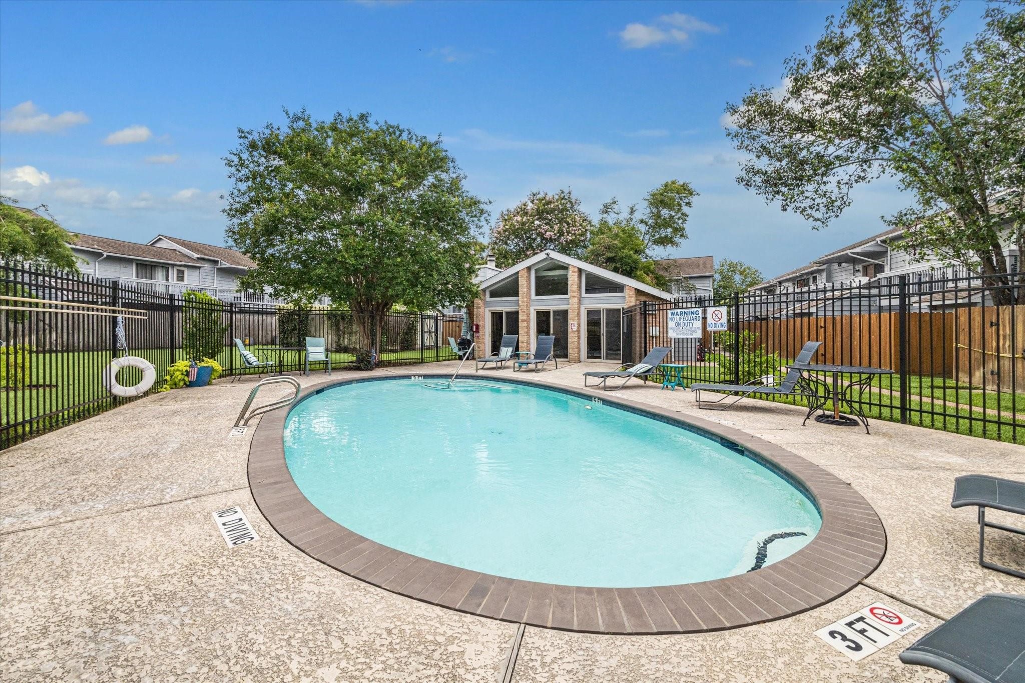 716 Worthshire Drive , Houston, TX, 77008 | 69076091 | Realty Texas LLC