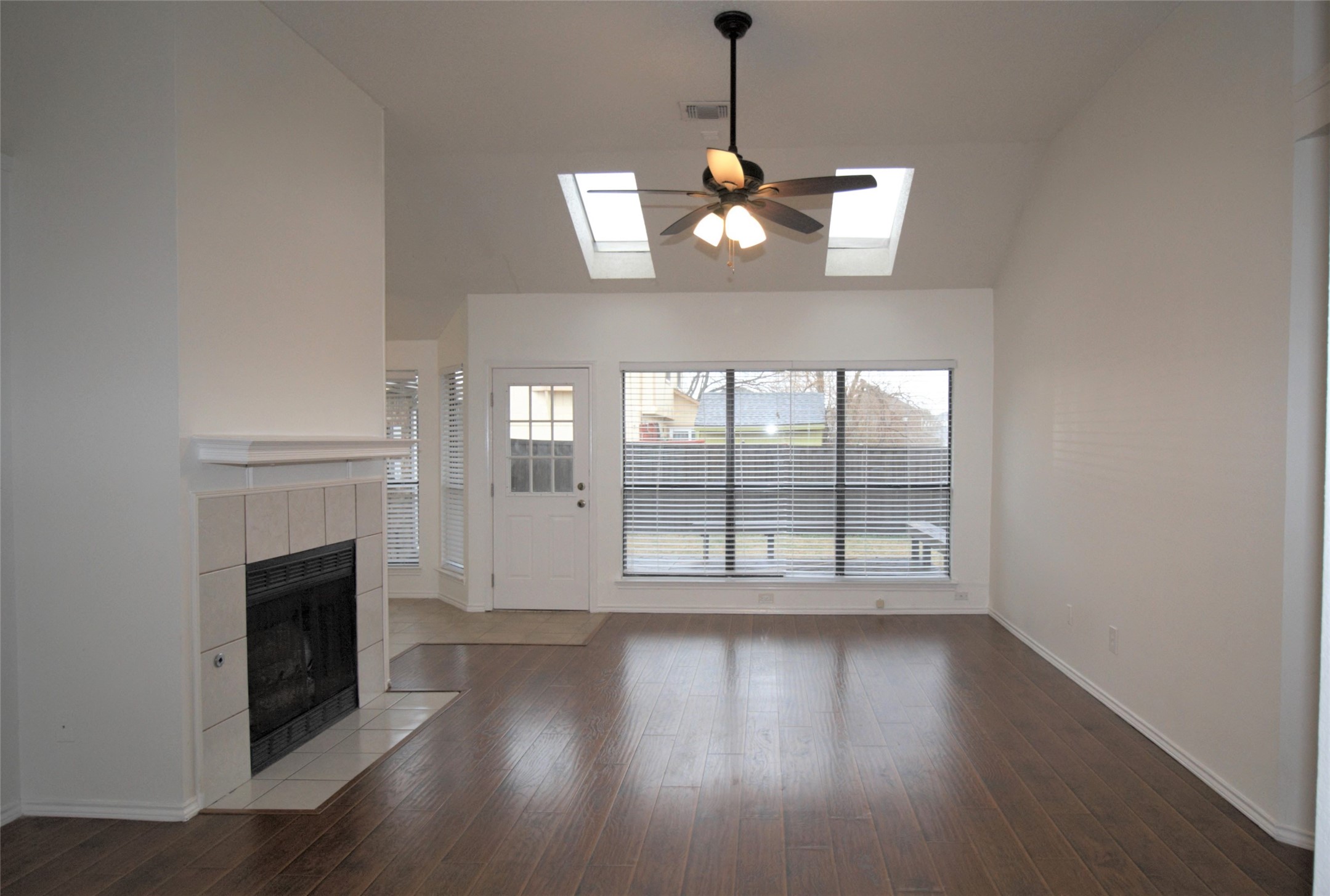 4312 Harvest Hill Road , Carrollton, TX, 75010 | 20955882 | Realty Texas LLC