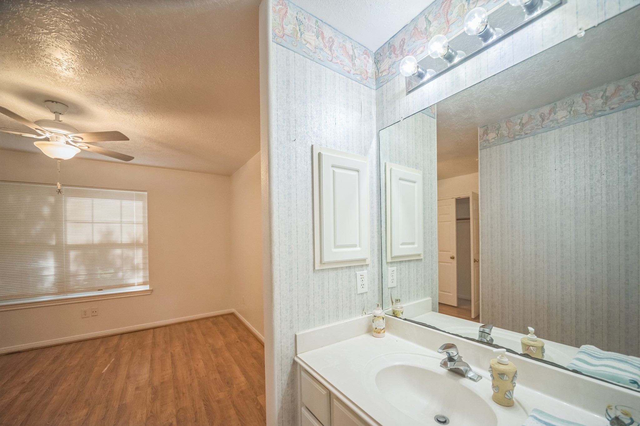 2601 S Broadway Street 62, La Porte, TX, 77571 | 33238469 | Realty Texas LLC