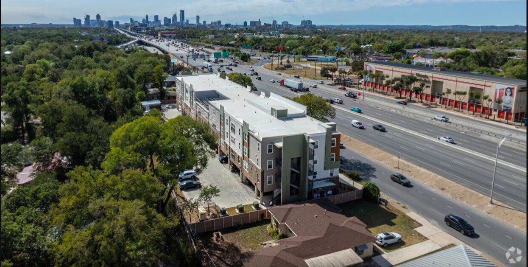 4611 N Interstate 35 Frontage Rd, Austin, TX, 78722 | 59238079 | Realty Texas LLC