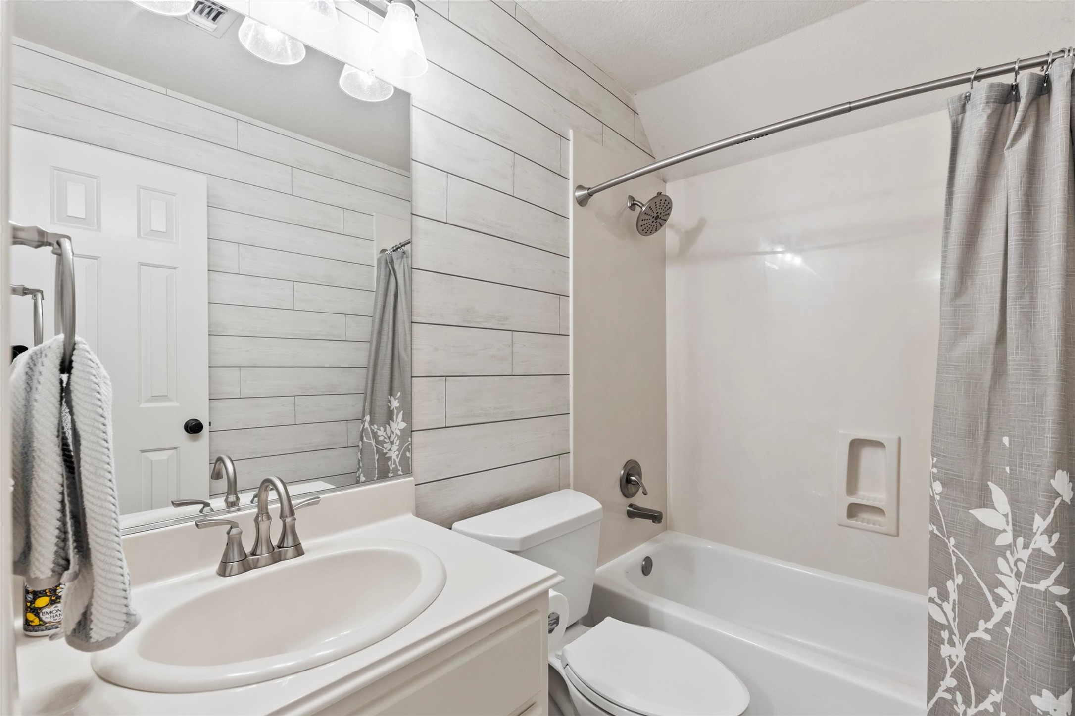 4548 Pecan Valley Drive , Plano, TX, 75093 | 20954378 | Realty Texas LLC