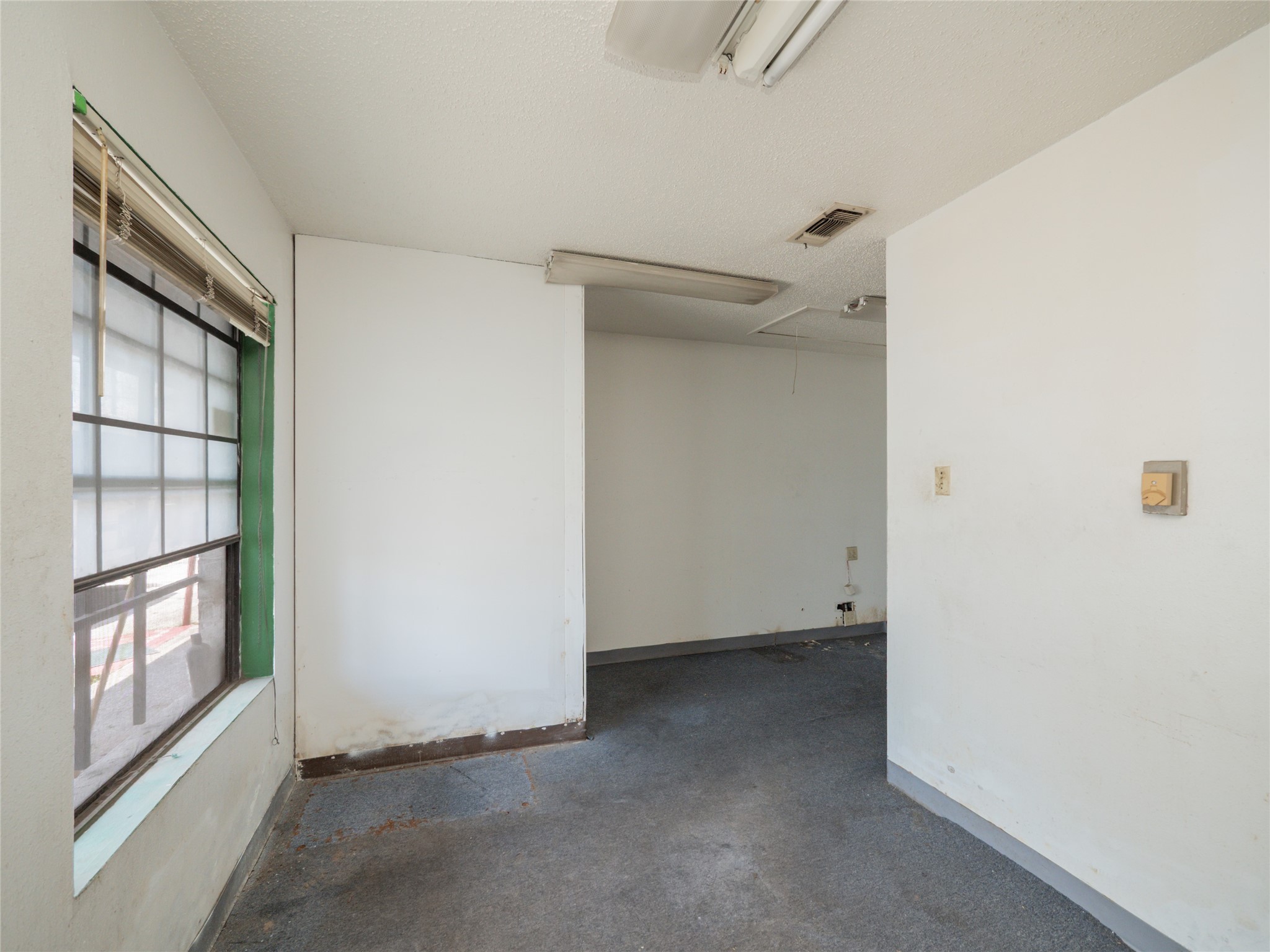 8212 Georgian DR, Austin, TX, 78753 | 8702852 | Realty Texas LLC