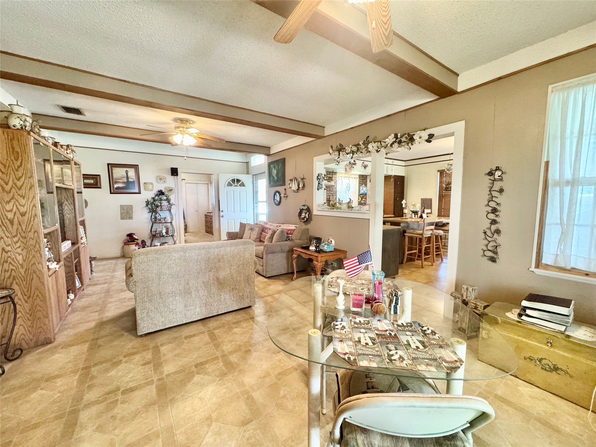 706 West Street, Yoakum, TX, 77995 | 38377912 | Realty Texas LLC