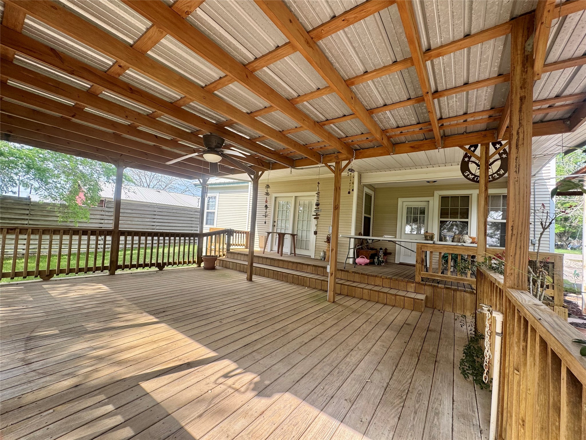 706 West Street, Yoakum, TX, 77995 | 38377912 | Realty Texas LLC