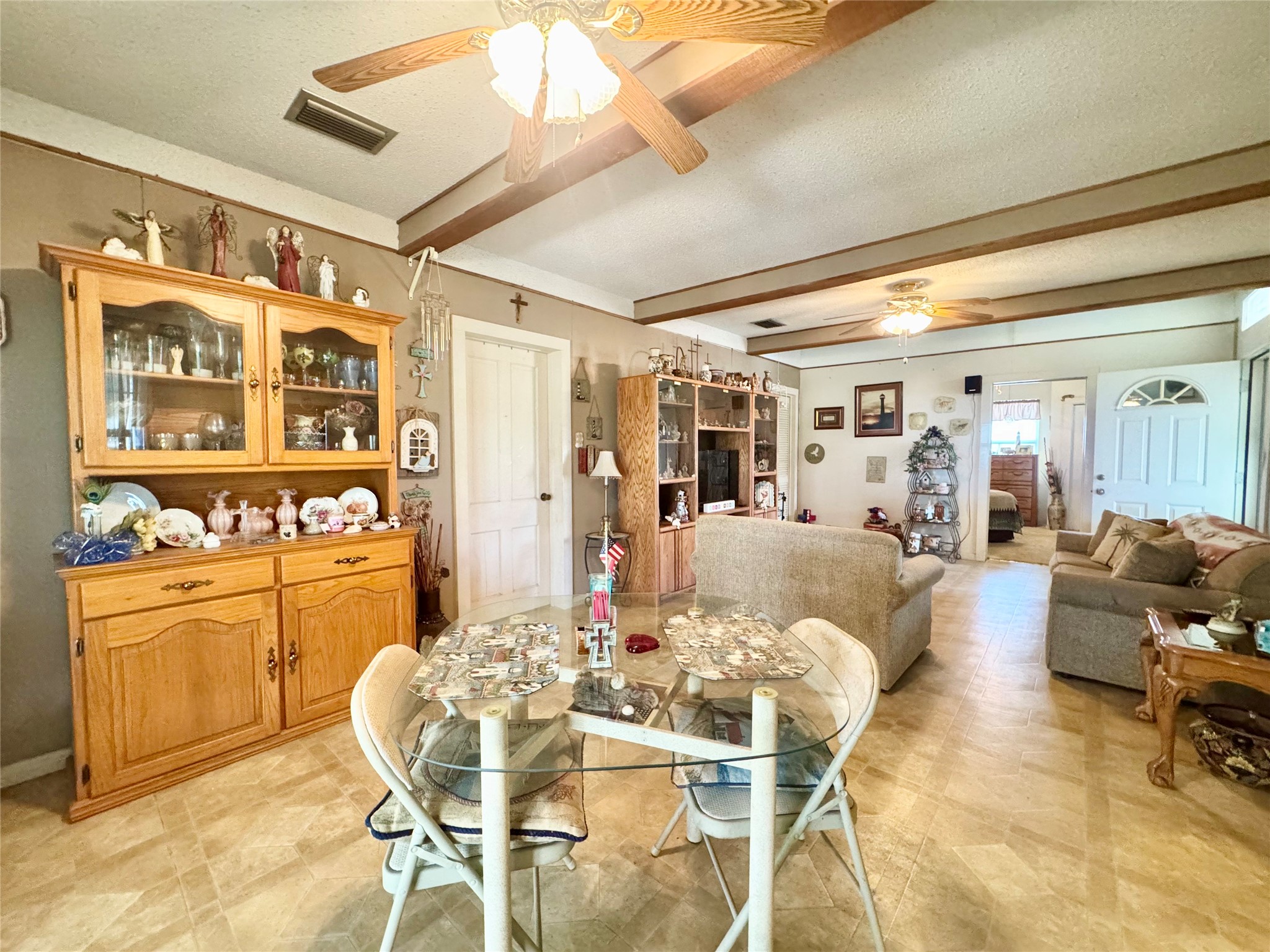 706 West Street, Yoakum, TX, 77995 | 38377912 | Realty Texas LLC