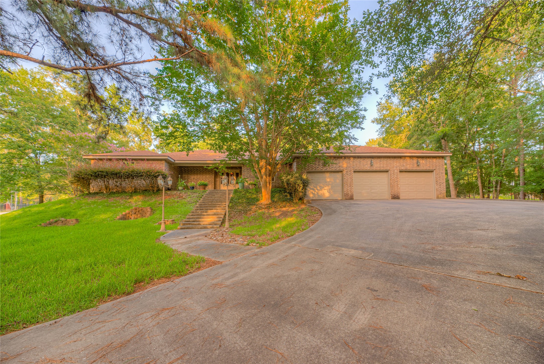 156 Magnolia Bend Drive , Livingston, TX, 77351 | 8979918 | Realty Texas LLC