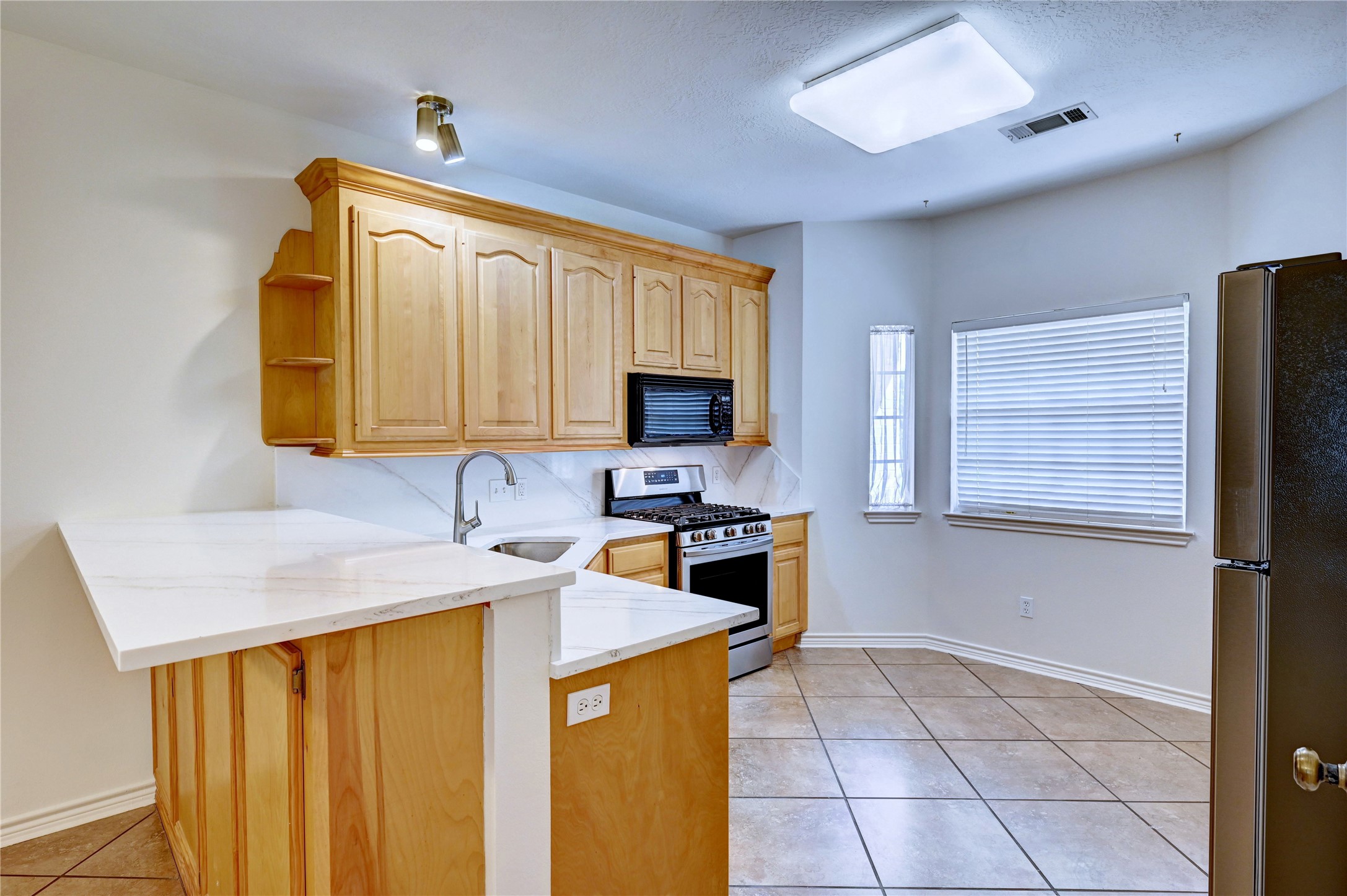 12959 N Puffin Lane , Willis, TX, 77318 | 78649392 | Realty Texas LLC