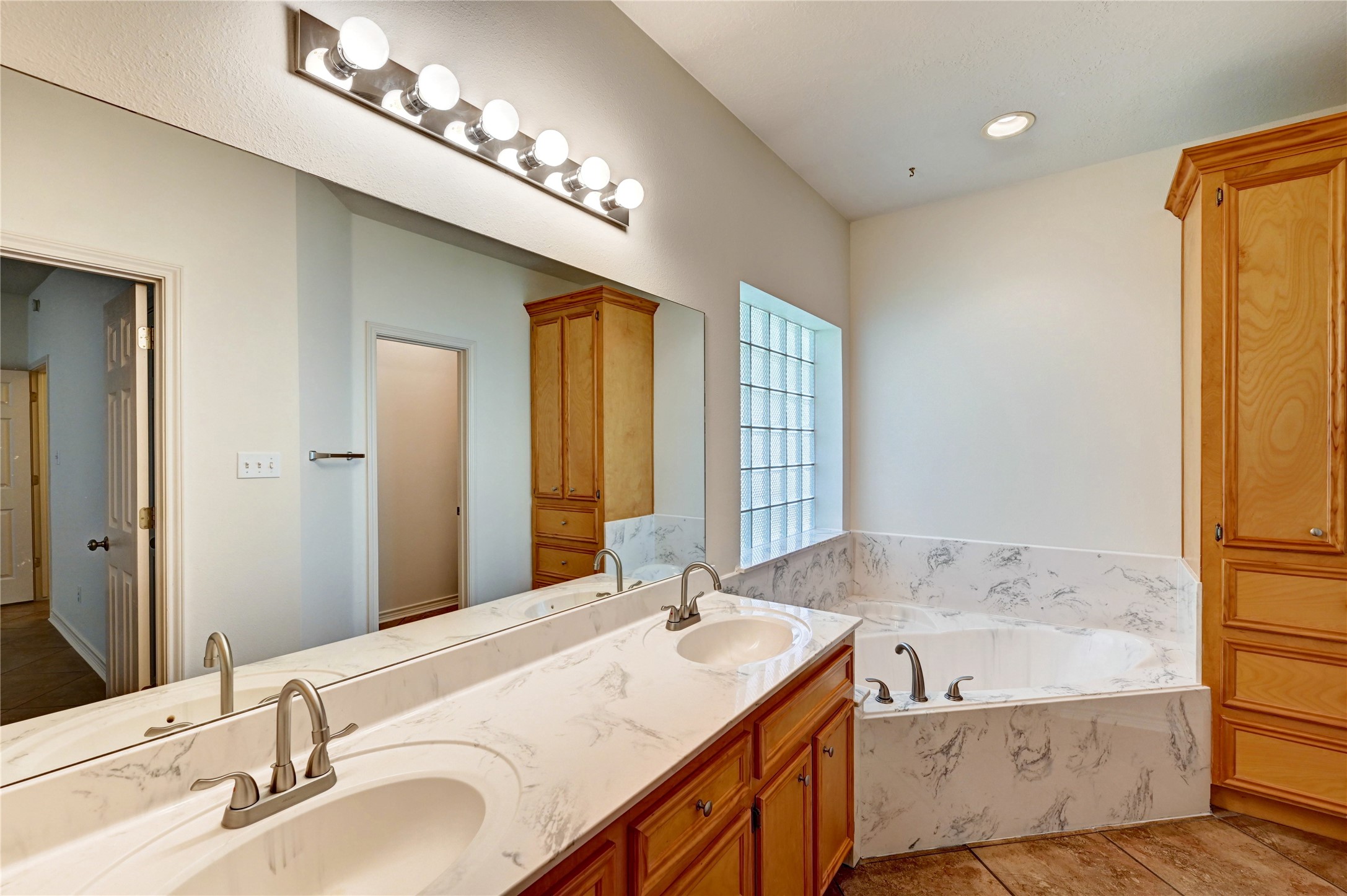 12959 N Puffin Lane , Willis, TX, 77318 | 78649392 | Realty Texas LLC